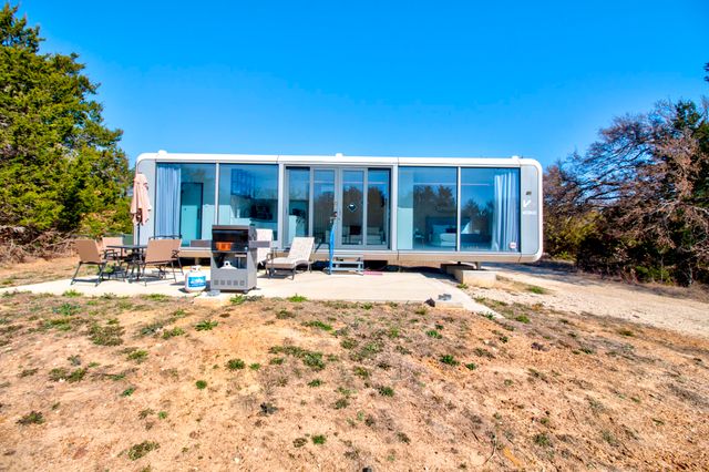 374 Hideaway Lane, Valley View, TX 76272