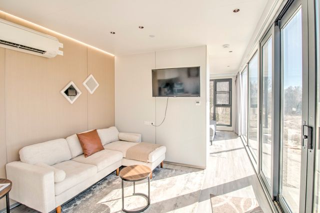 374 Hideaway Lane, Valley View, TX 76272