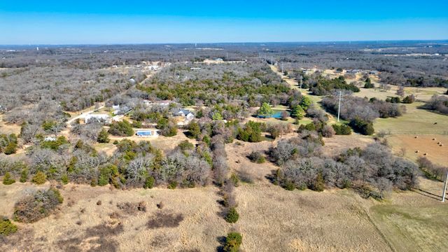 374 Hideaway Lane, Valley View, TX 76272