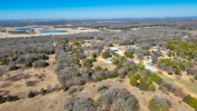 374 Hideaway Lane, Valley View, TX 76272