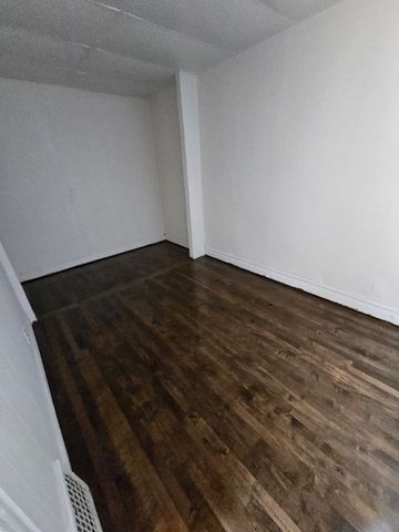 5740 S Elizabeth Street, Chicago, IL 60636