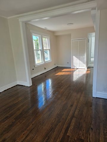 5740 S Elizabeth Street, Chicago, IL 60636