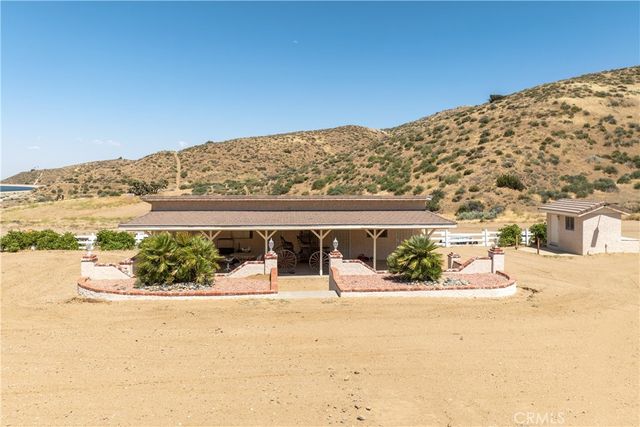 5801 Hacienda Ranch, Palmdale, CA 93551