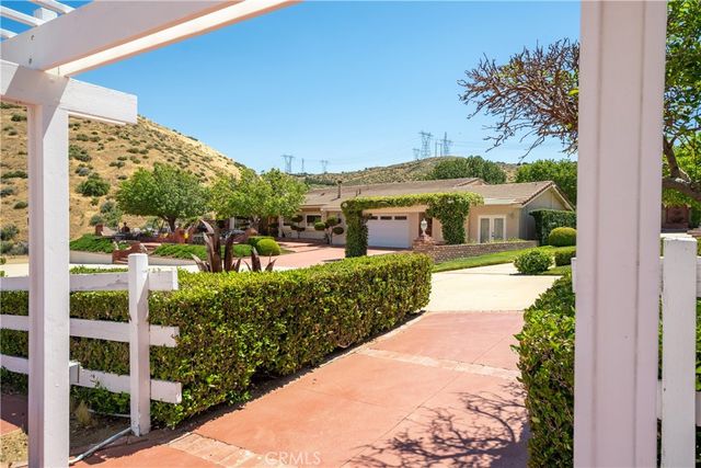 5801 Hacienda Ranch, Palmdale, CA 93551