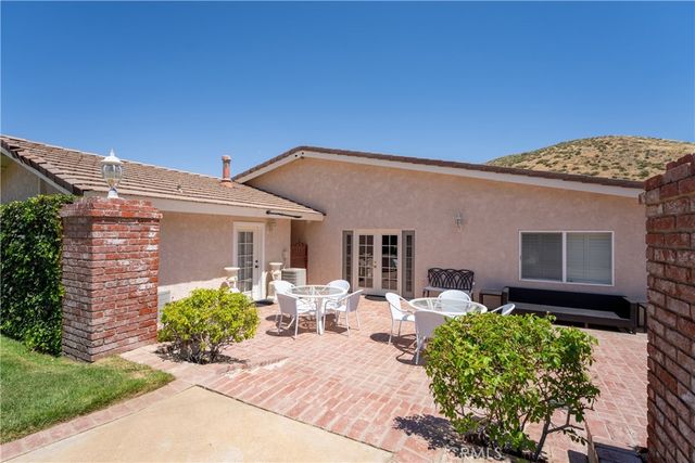 5801 Hacienda Ranch, Palmdale, CA 93551