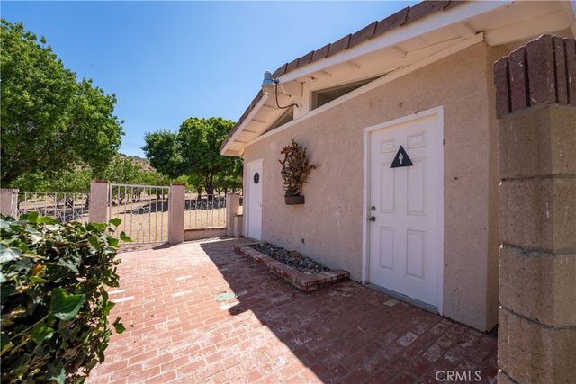5801 Hacienda Ranch, Palmdale, CA 93551