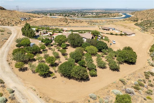 5801 Hacienda Ranch, Palmdale, CA 93551