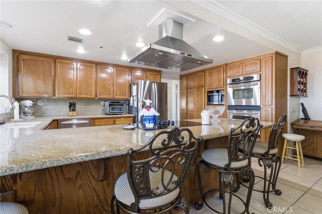 Image 17 of property listing at 5801 Hacienda Ranch, Palmdale, CA 93551