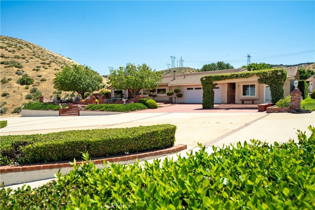 Image 46 of property listing at 5801 Hacienda Ranch, Palmdale, CA 93551