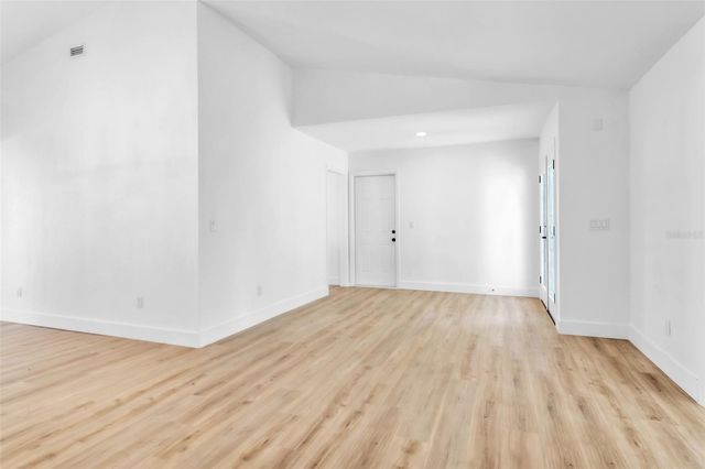 1110 WOODCREST AVENUE, Safety Harbor, FL 34695