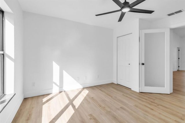 1110 WOODCREST AVENUE, Safety Harbor, FL 34695