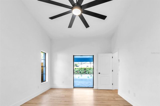 1110 WOODCREST AVENUE, Safety Harbor, FL 34695