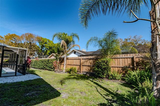 1110 WOODCREST AVENUE, Safety Harbor, FL 34695