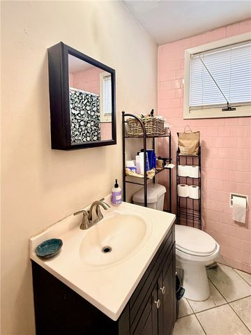 40 Richter Street, Providence, RI 02908