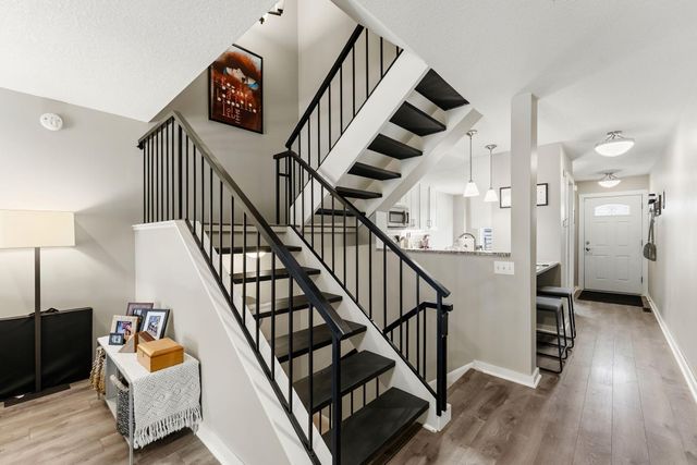 4113 France Avenue S, Minneapolis, MN 55416