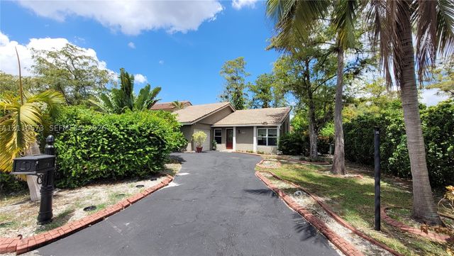 1309 NW 89th Dr, Coral Springs, FL 33071