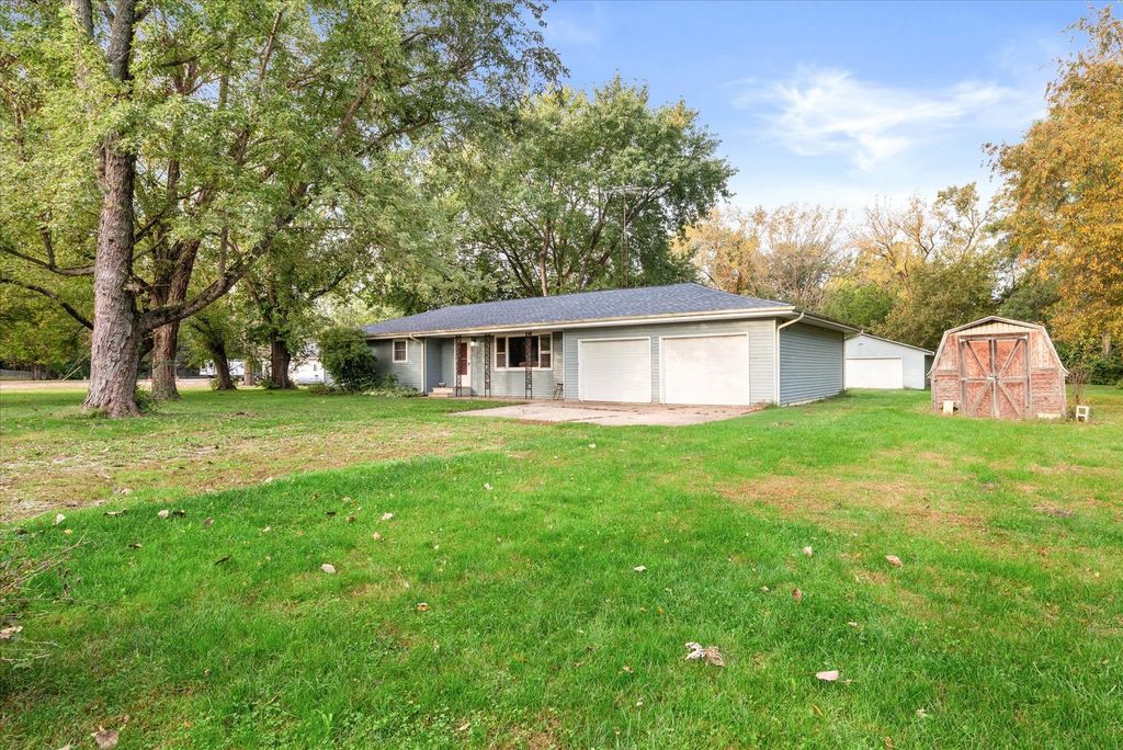 962 N Schmidt Road, Braidwood, IL 60408 — photo 2