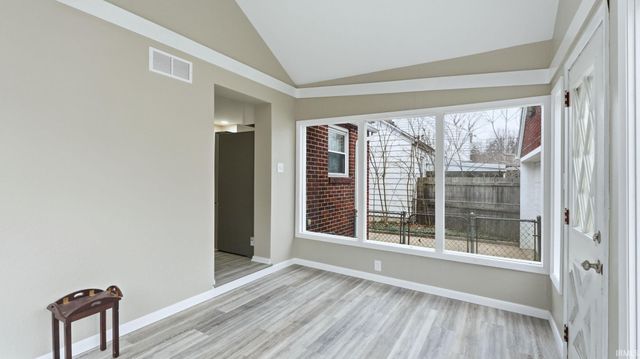 2222 Opechee Way, Fort Wayne, IN 46809