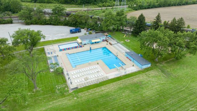 2222 Opechee Way, Fort Wayne, IN 46809