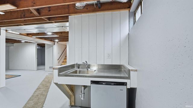 2222 Opechee Way, Fort Wayne, IN 46809