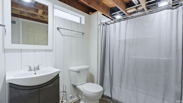 2222 Opechee Way, Fort Wayne, IN 46809