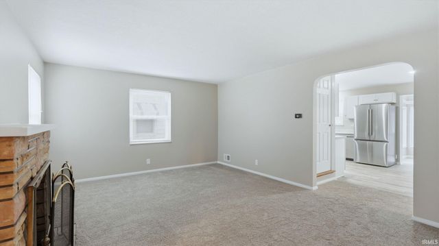 2222 Opechee Way, Fort Wayne, IN 46809