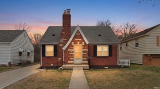 2222 Opechee Way, Fort Wayne, IN 46809