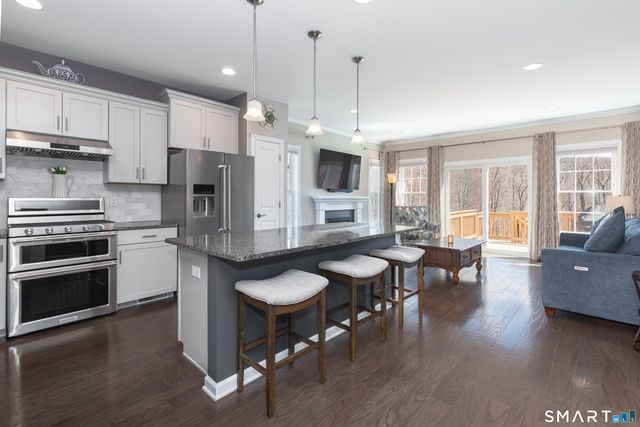 1077 Augusta Drive 1077, Oxford, CT 06478