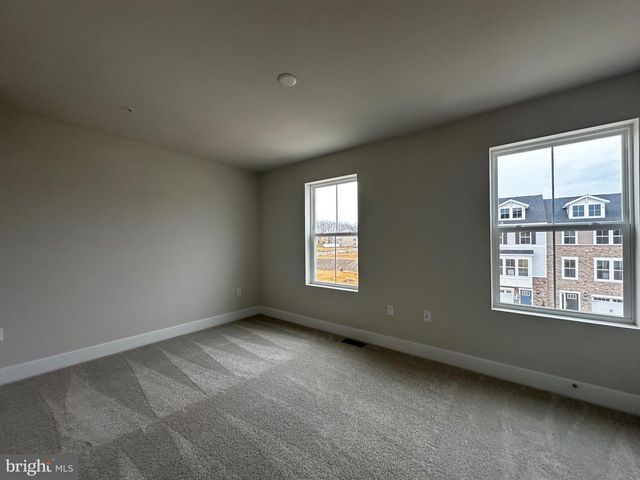 5515 ABERDEEN PL, White Plains, MD 20695