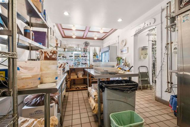 745 5Th St, Oakland, CA 94607