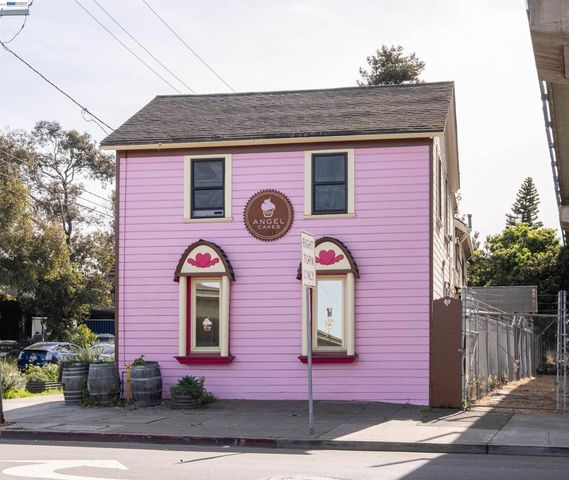 745 5Th St, Oakland, CA 94607