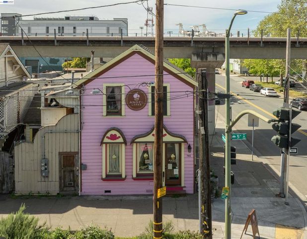 745 5Th St, Oakland, CA 94607