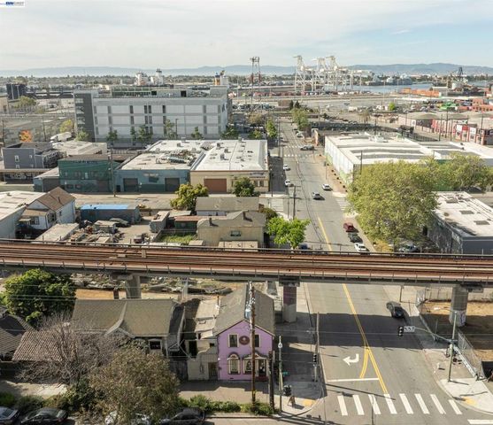745 5Th St, Oakland, CA 94607
