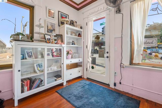 745 5Th St, Oakland, CA 94607