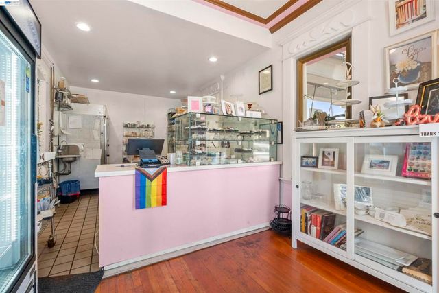 745 5Th St, Oakland, CA 94607