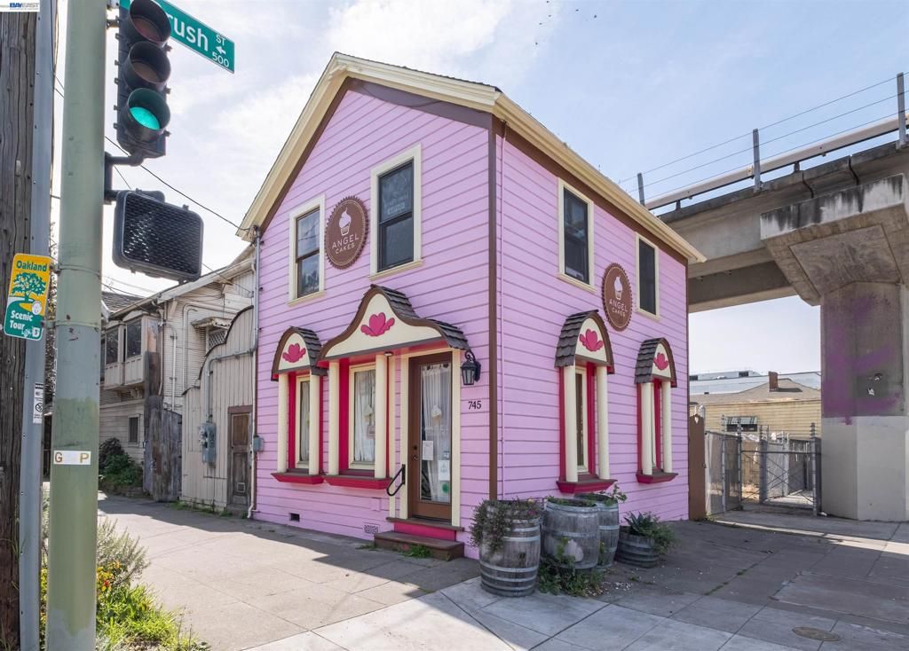 745 5Th St, Oakland, CA 94607