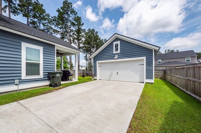 290 Woodland Oak Way, Summerville, SC 29485