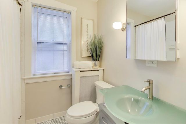 1628 W Columbia Avenue 3, Chicago, IL 60626