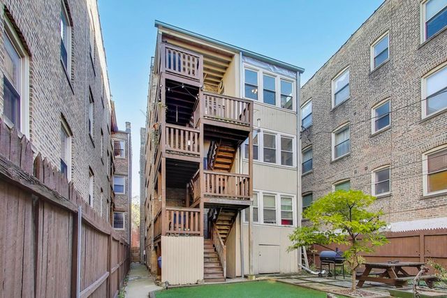 1628 W Columbia Avenue 3, Chicago, IL 60626