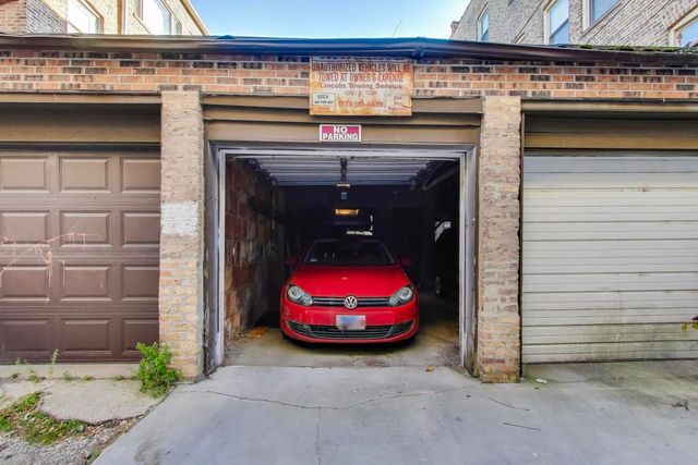 1628 W Columbia Avenue 3, Chicago, IL 60626