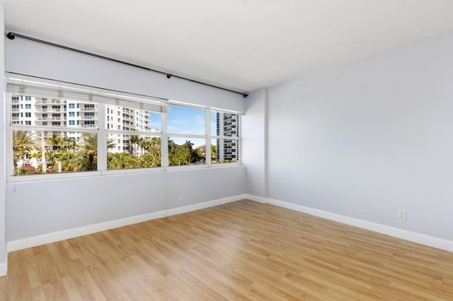 3250 NE 28th Street 404, Fort Lauderdale, FL 33308