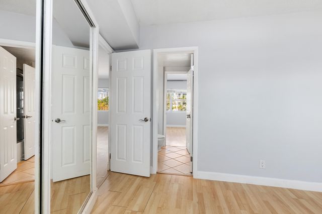 3250 NE 28th Street 404, Fort Lauderdale, FL 33308