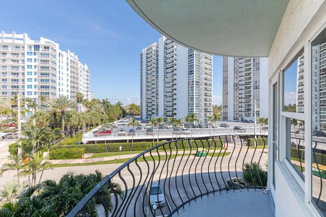 3250 NE 28th Street 404, Fort Lauderdale, FL 33308