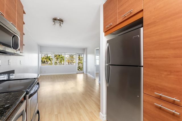 3250 NE 28th Street 404, Fort Lauderdale, FL 33308