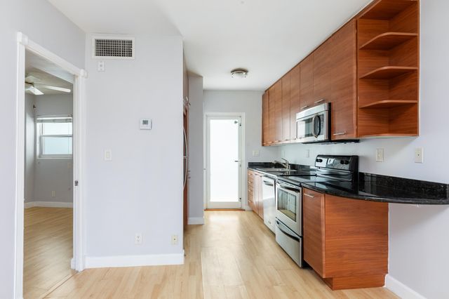 3250 NE 28th Street 404, Fort Lauderdale, FL 33308