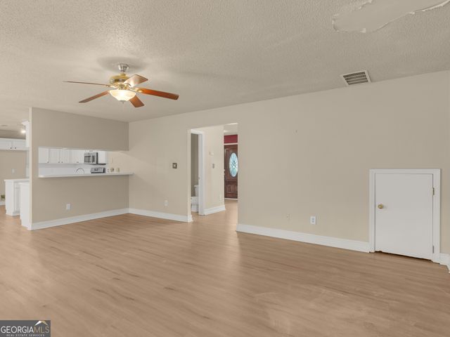 236 HUNTING Court, Jonesboro, GA 30236