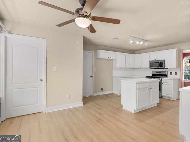 236 HUNTING Court, Jonesboro, GA 30236