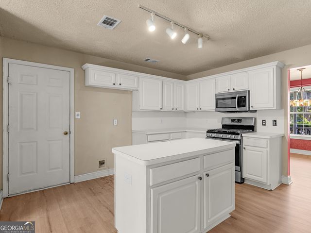 236 HUNTING Court, Jonesboro, GA 30236