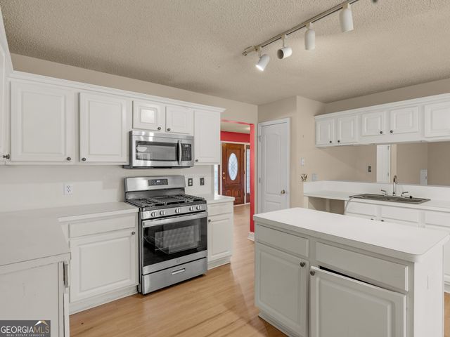 236 HUNTING Court, Jonesboro, GA 30236