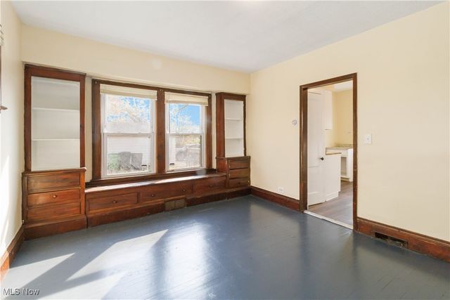 13604 Maplerow Avenue, Garfield Heights, OH 44105